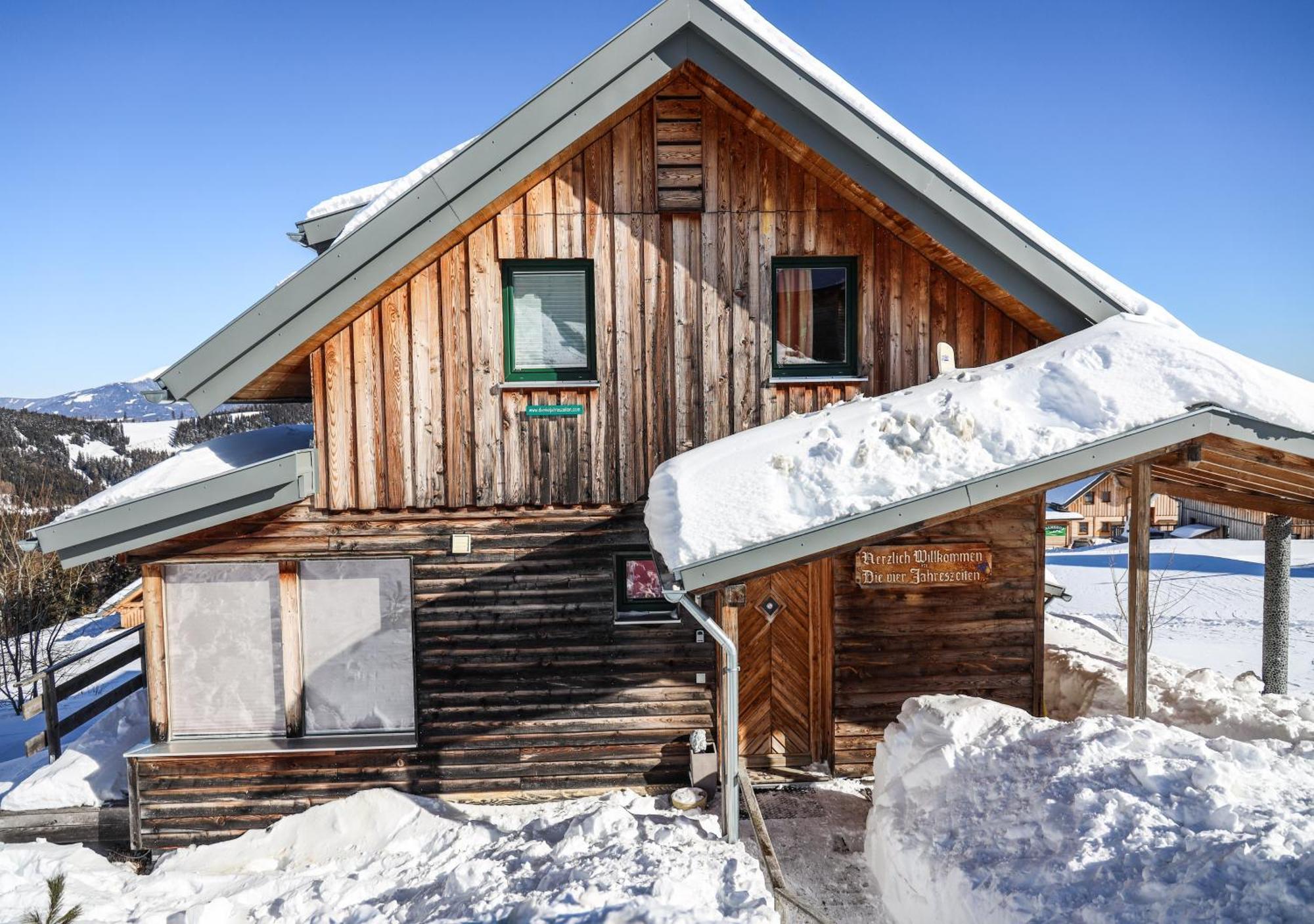 1A Chalet '4 Jahreszeiten' Ski Fahren Und Jacuzzi Mit Aussicht! Bad Sankt Leonhard im Lavanttal Ngoại thất bức ảnh